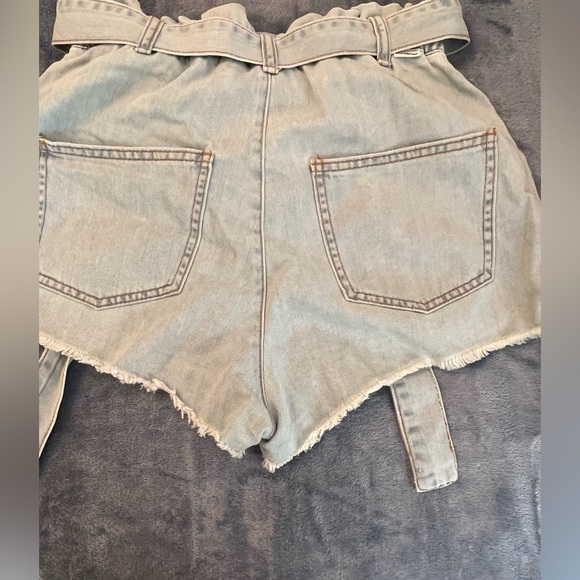 Jeans shorts - Picture 2 of 4